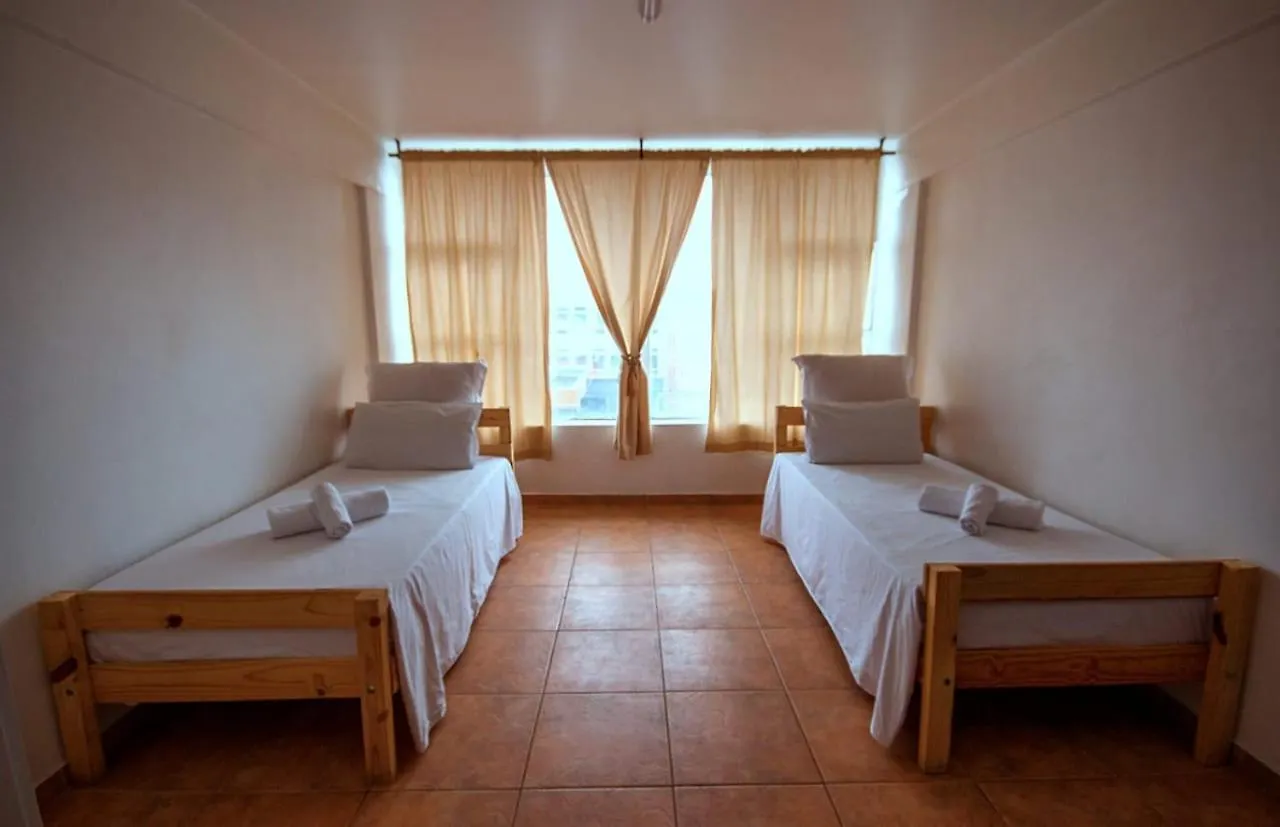 Montana Backpackers Cape Town Bed & Breakfast